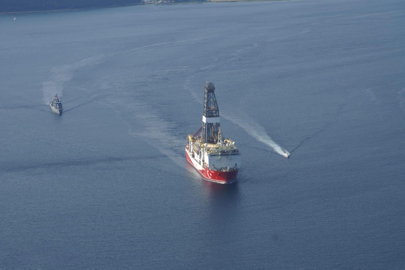 "Doğu Akdeniz'de 4 katrilyon feet küplük bir doğal gaz rezervi var" "Doğu Akdeniz'de 4 katrilyon feet küplük bir doğal gaz rezervi var"
